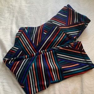 OLD NAVY High-Rise Crop Athletic Leggings